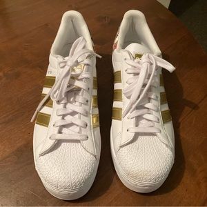 Adidas Superstar Bold women’s shoes with floral size 10